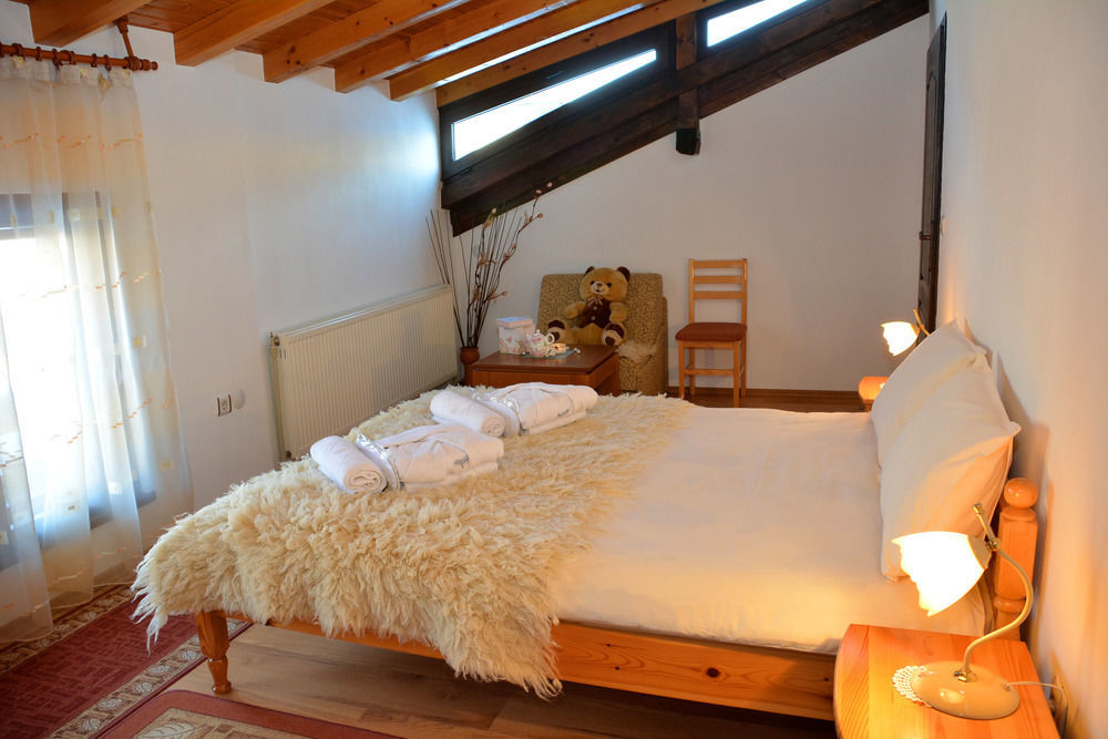Trenchova Guest House Bansko Exterior foto